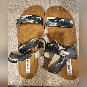 Steve Madden camo sandals